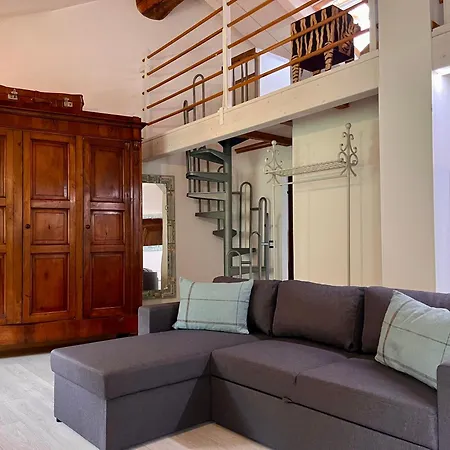 Civico Cinque Gravedona